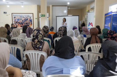 Mersin’de ev kadınlarına ufuk açan eğitim programı