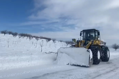Malatya Büyükşehir Ekipleri 1527 Kilometre Yolu Ulaşıma Açtı