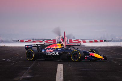 Red Bull 2026 Formula 1 Aracını Sıra Dışı Bir Yöntemle Tanıttı